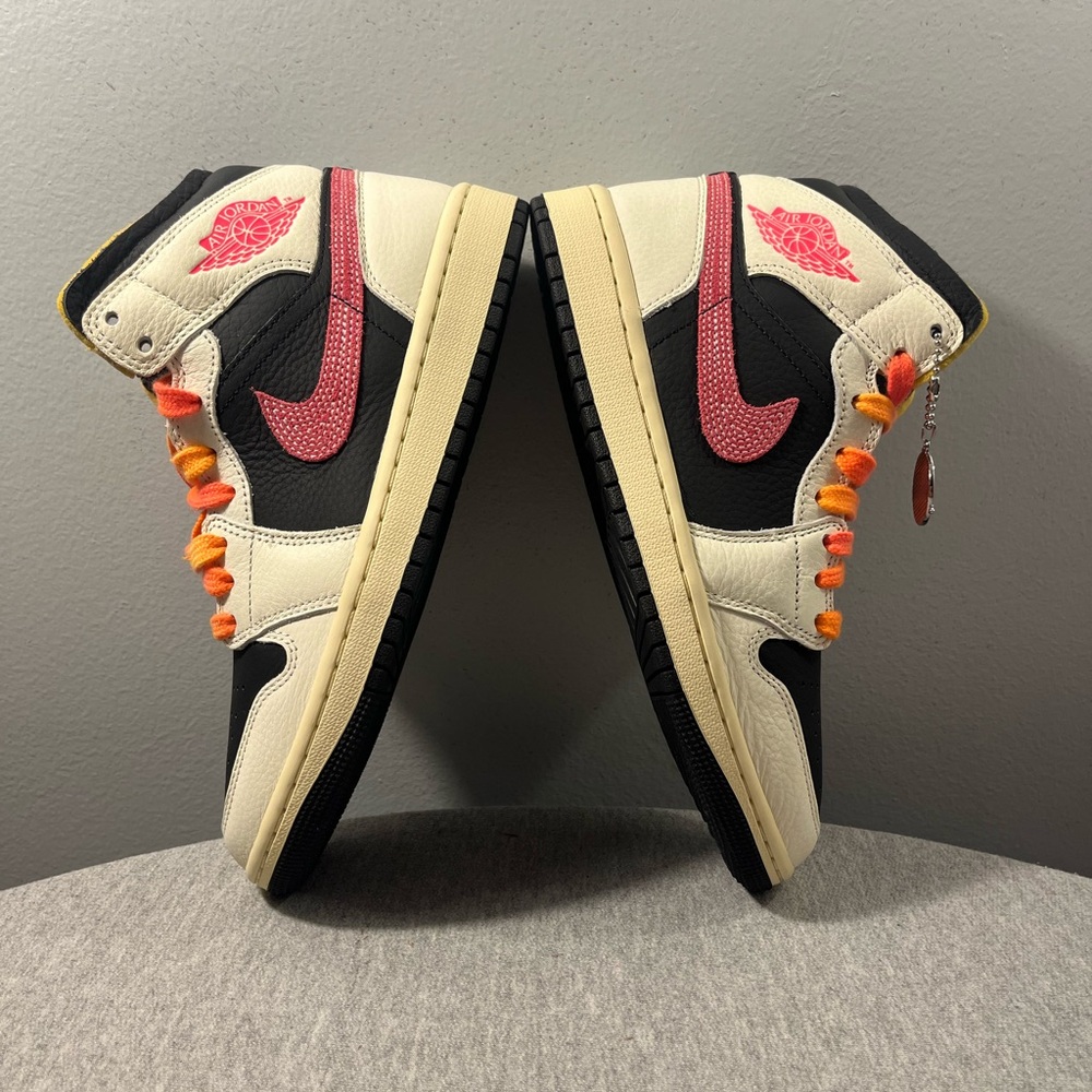 Nike Air Jordan 1 Mid SE Edge Pale Ivory Racer Pink Women size 7.5 IB7007-107 - Picture 7 of 11